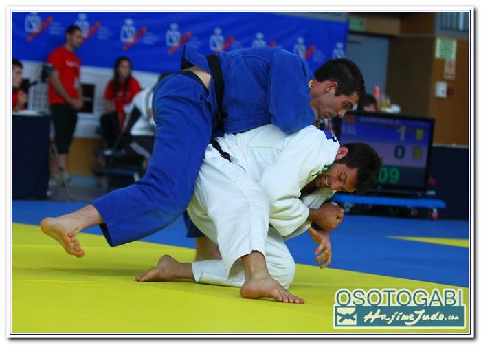 CEU2011 900007